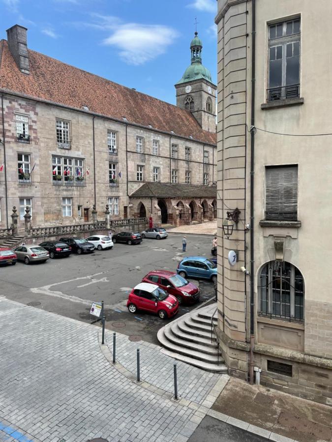 F1 Centre Historique Saint Valbert Ликсей-ле-Бен Экстерьер фото